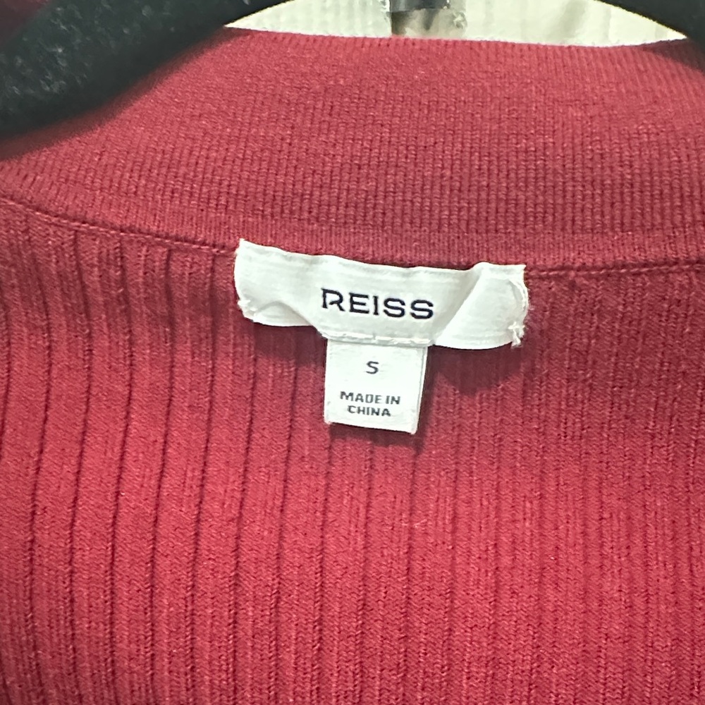 Reiss Burgundy Ribbed Short Sleeve Top - Picture 2 of 5